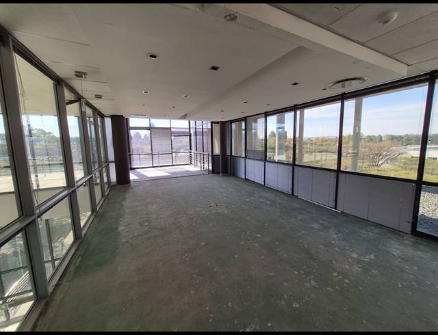 5,204M² OFFICE TO LET IN WOODMEAD